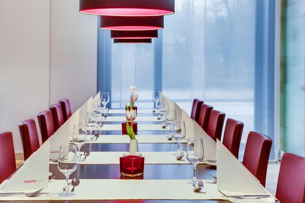 Intercityhotel Hamburg Dammtor-Messe Restaurante foto